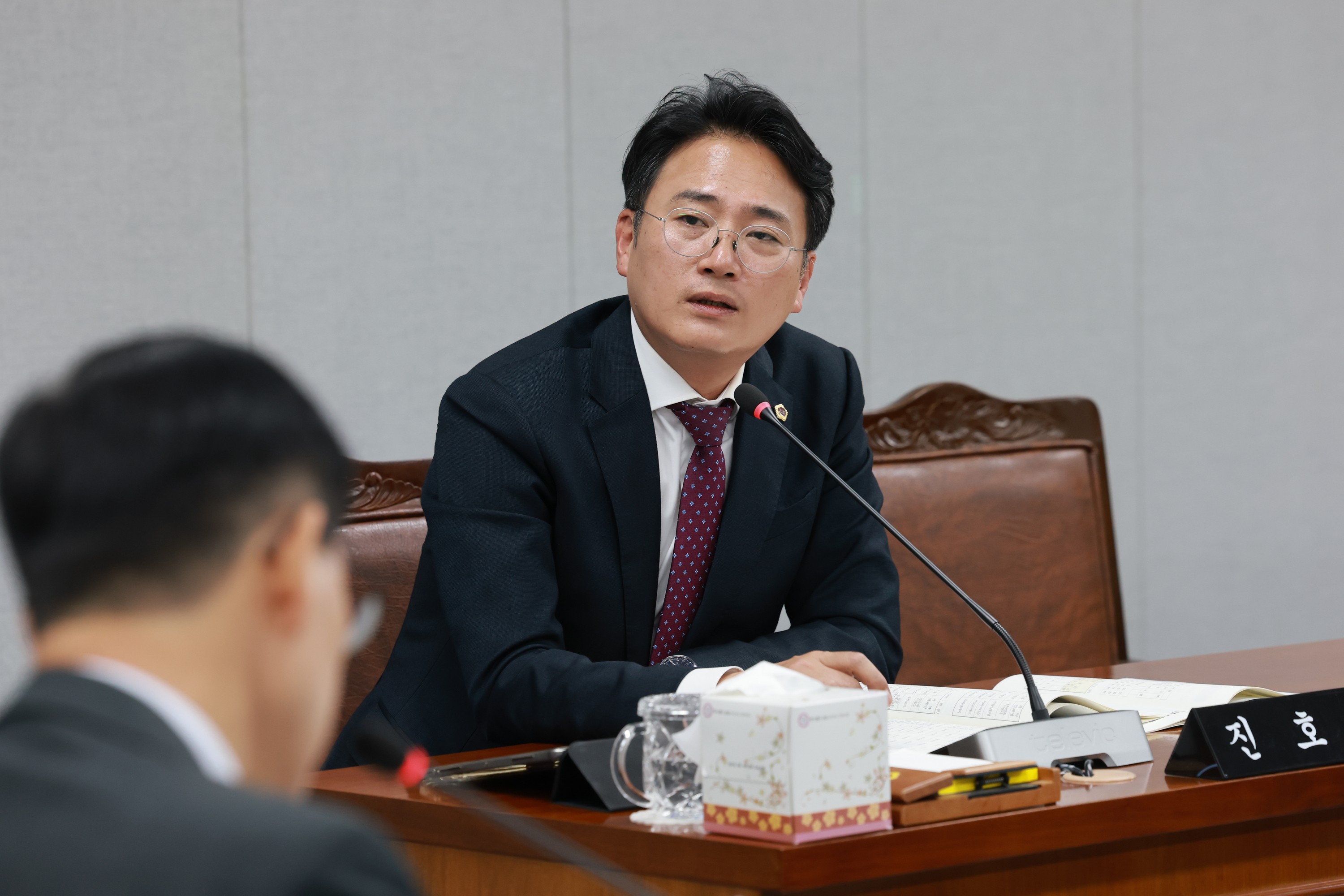 제395회 제2차 정례회 의회운영위원회 행정사무감사 첨부이미지 : 25년11월03일 제395회 저2차 정례회 의회운영위원회 행정사무감사 - 102.jpg