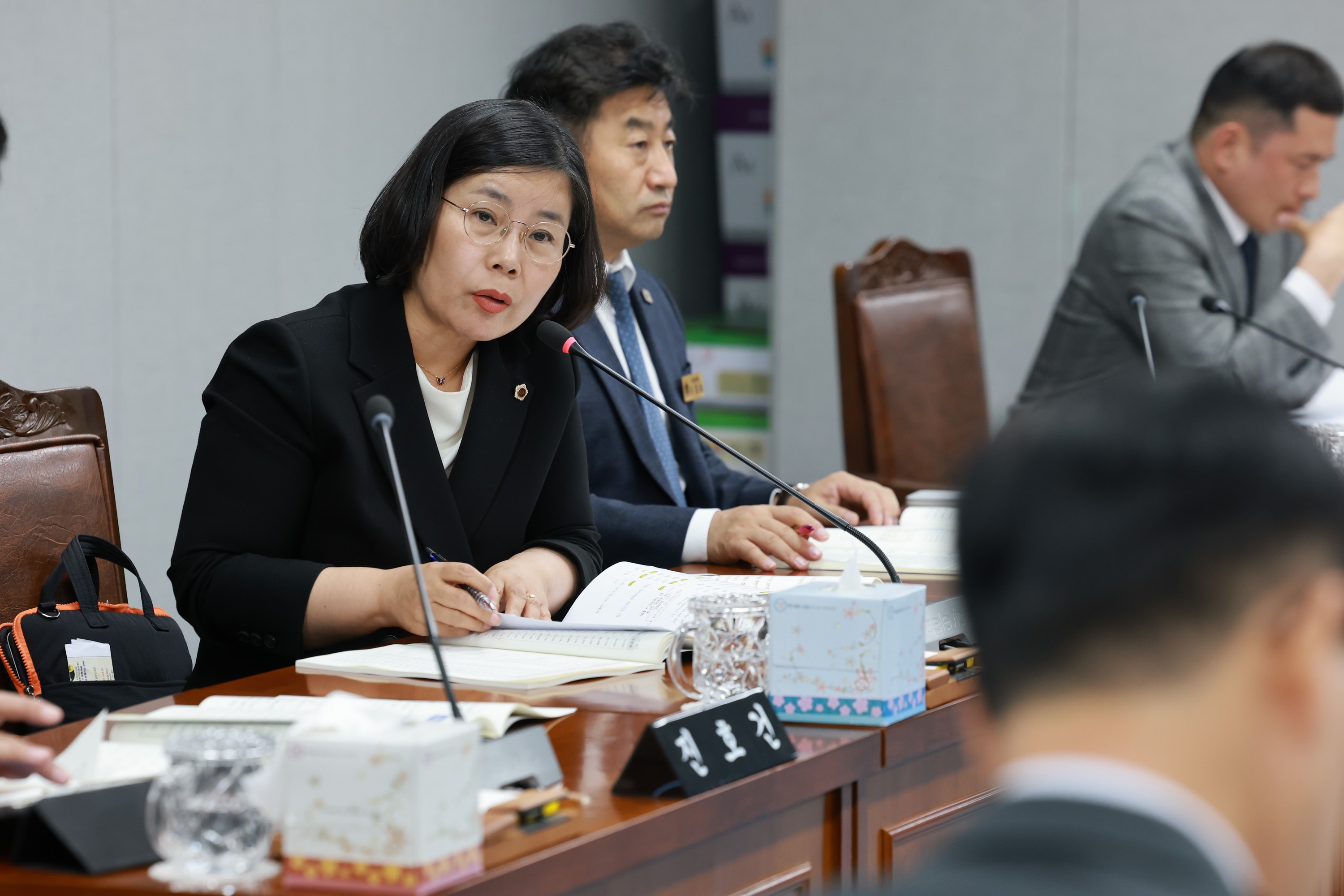 25년11월03일 제395회 저2차 정례회 의회운영위원회 행정사무감사 - 0665