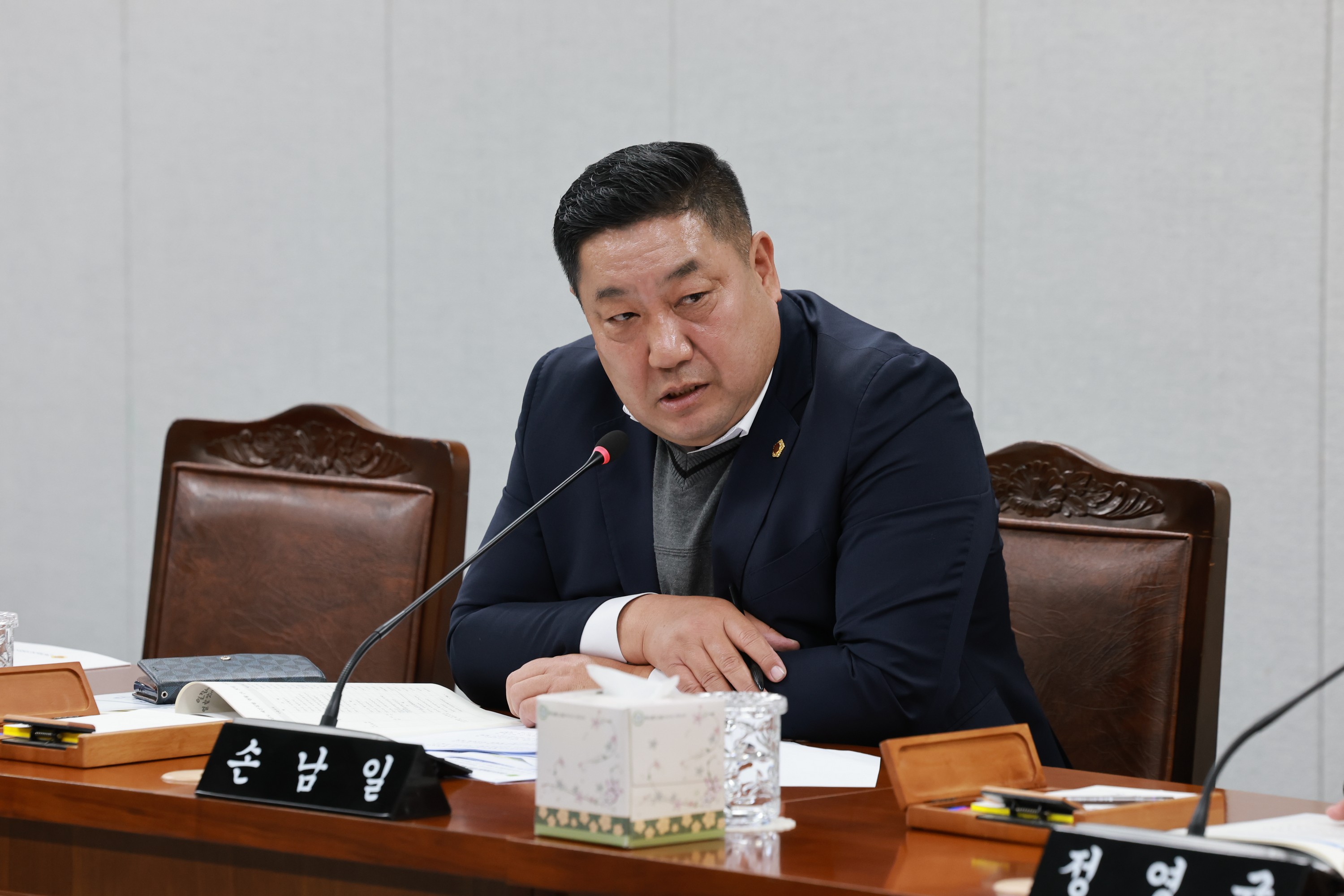 25년11월03일 제395회 저2차 정례회 의회운영위원회 행정사무감사 - 0196