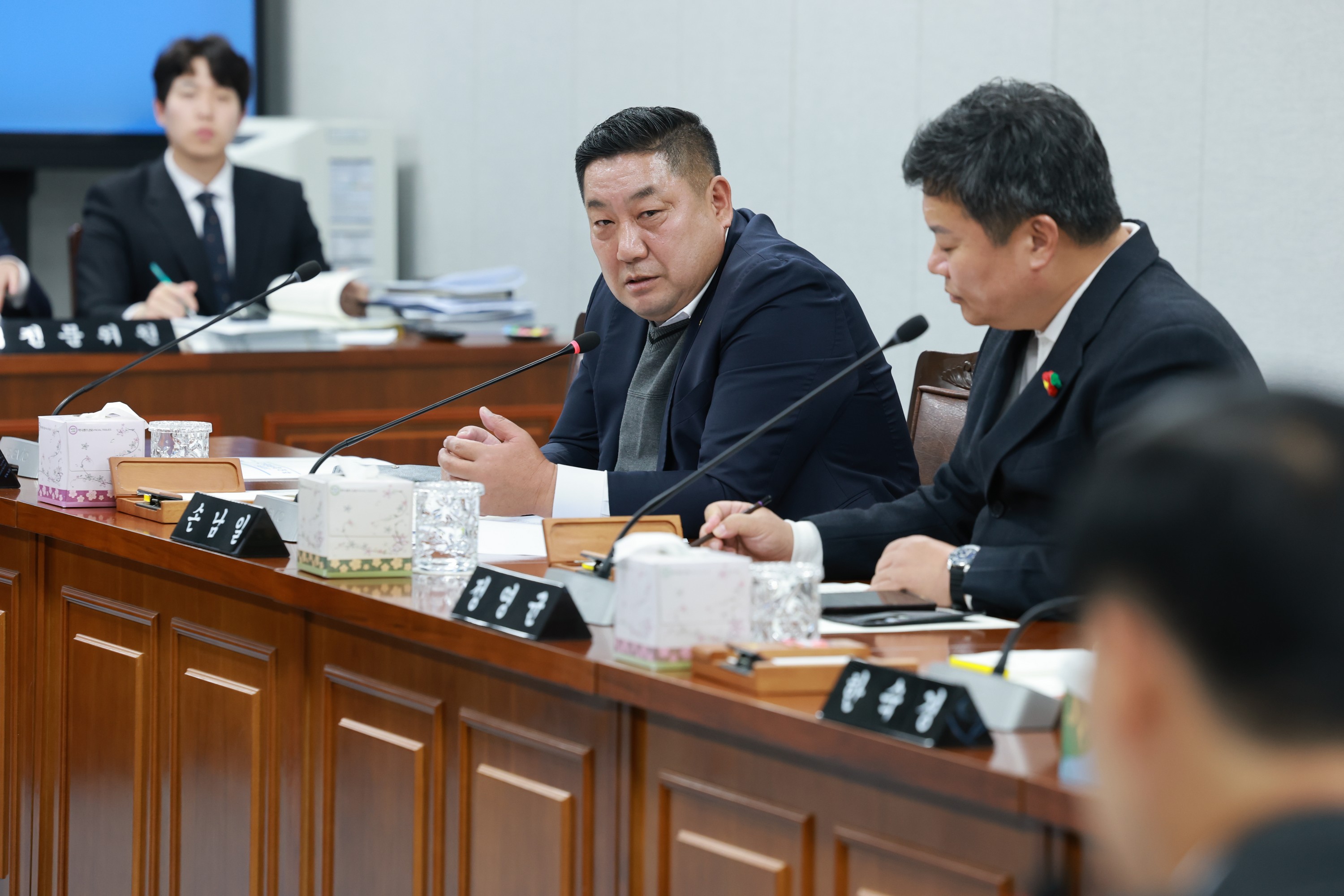 25년11월03일 제395회 저2차 정례회 의회운영위원회 행정사무감사 - 0297