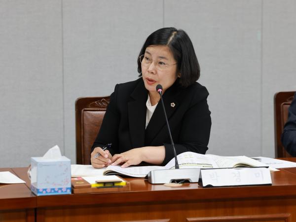 25년11월03일 제395회 저2차 정례회 의회운영위원회 행정사무감사 - 067 7