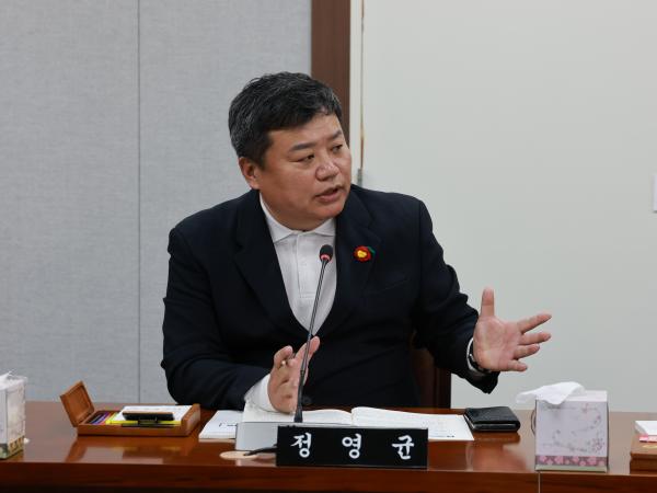 25년11월03일 제395회 저2차 정례회 의회운영위원회 행정사무감사 - 037 3