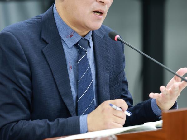 25년11월03일 제395회 저2차 정례회 의회운영위원회 행정사무감사 - 111 7