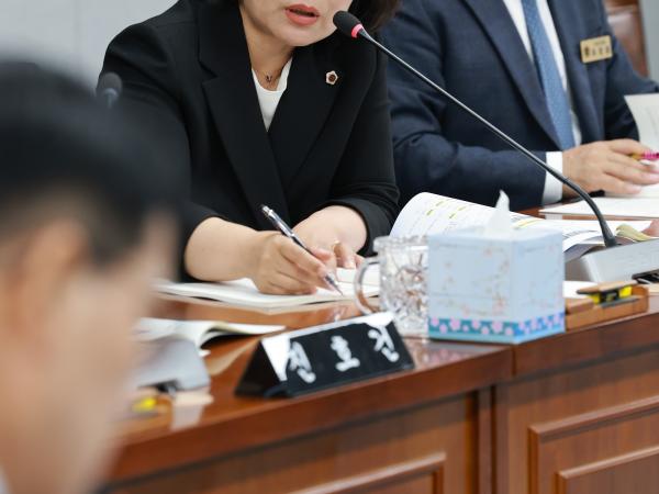 25년11월03일 제395회 저2차 정례회 의회운영위원회 행정사무감사 - 065 2