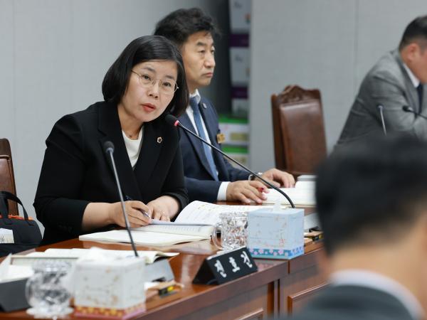 25년11월03일 제395회 저2차 정례회 의회운영위원회 행정사무감사 - 066 5