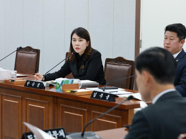 25년11월03일 제395회 저2차 정례회 의회운영위원회 행정사무감사 - 053 3