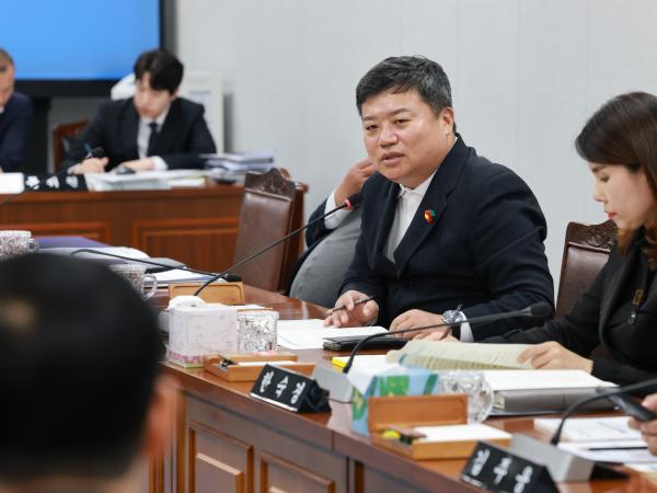 25년11월03일 제395회 저2차 정례회 의회운영위원회 행정사무감사 - 046 10