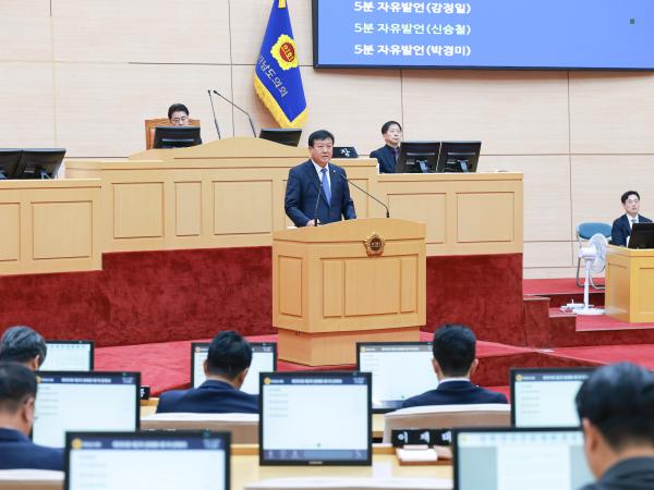 제395회 제2차 정례회 1차 본회의 첨부이미지 : 25년11월03일 제395회 제2차 정례회 1차 본회의 (51).jpg