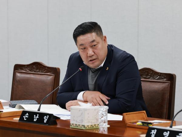 25년11월03일 제395회 저2차 정례회 의회운영위원회 행정사무감사 - 019 6