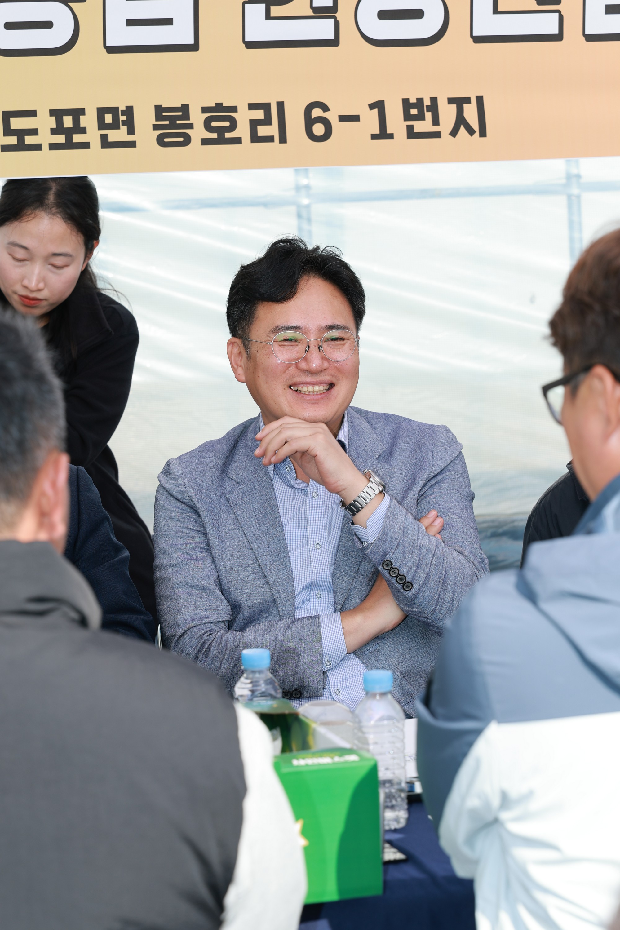 제394회 임시회 농수산위원회 토마토농가 현장방문 간담회 첨부이미지 : 25년10월22일 제394회 임시회 농수산위원회 토마토농가 현장방문 간담회 - 038.jpg