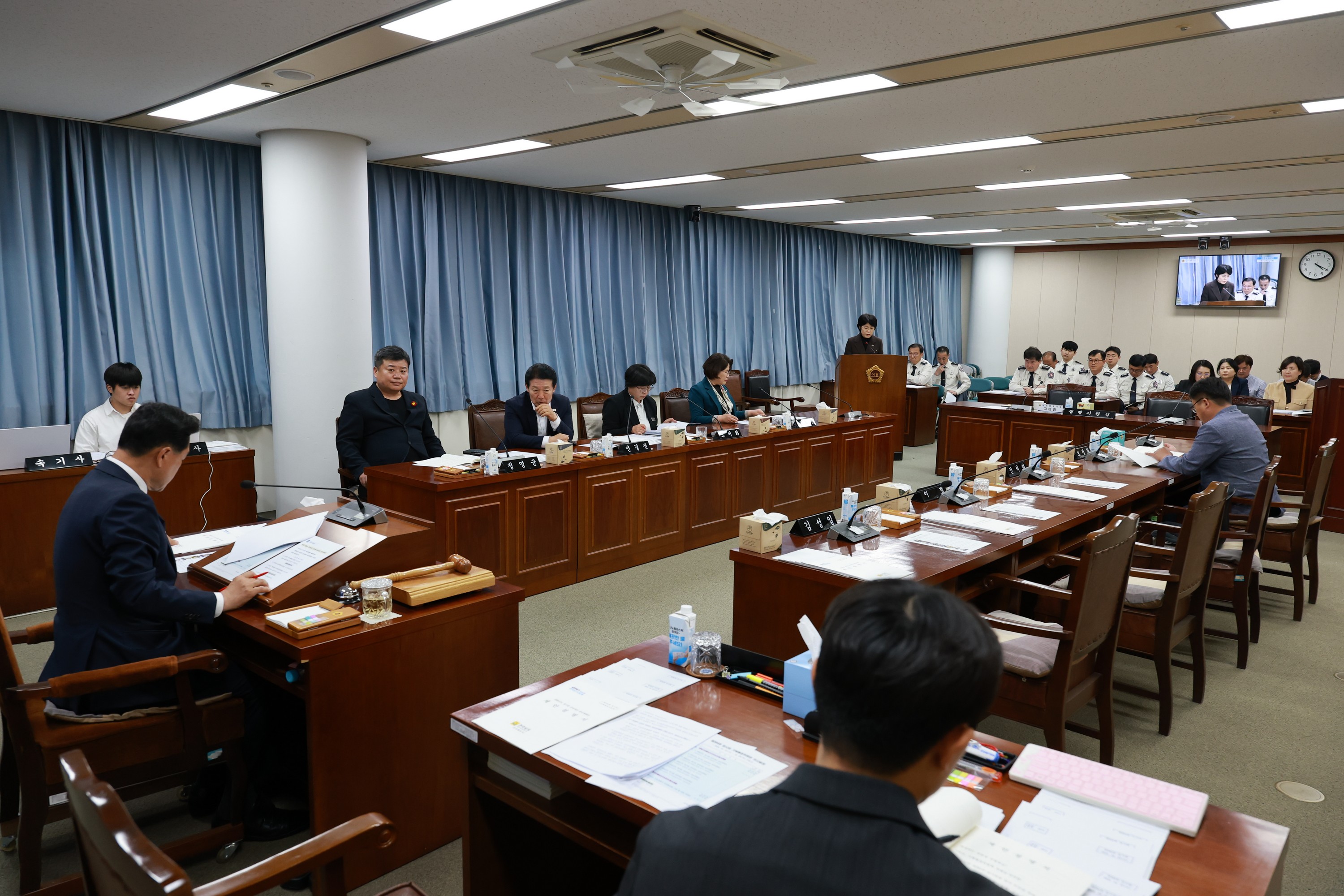 제394회 임시회 기획행정위원회 회의 첨부이미지 : 25년10월22일 제394회 임시회 기획행정위원회 회의 - 007.jpg