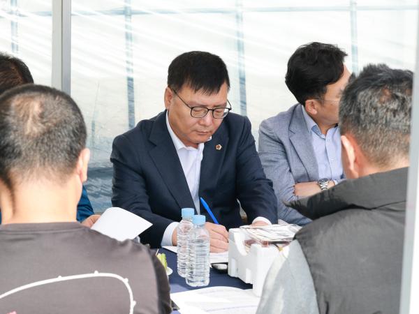 제394회 임시회 농수산위원회 토마토농가 현장방문 간담회
