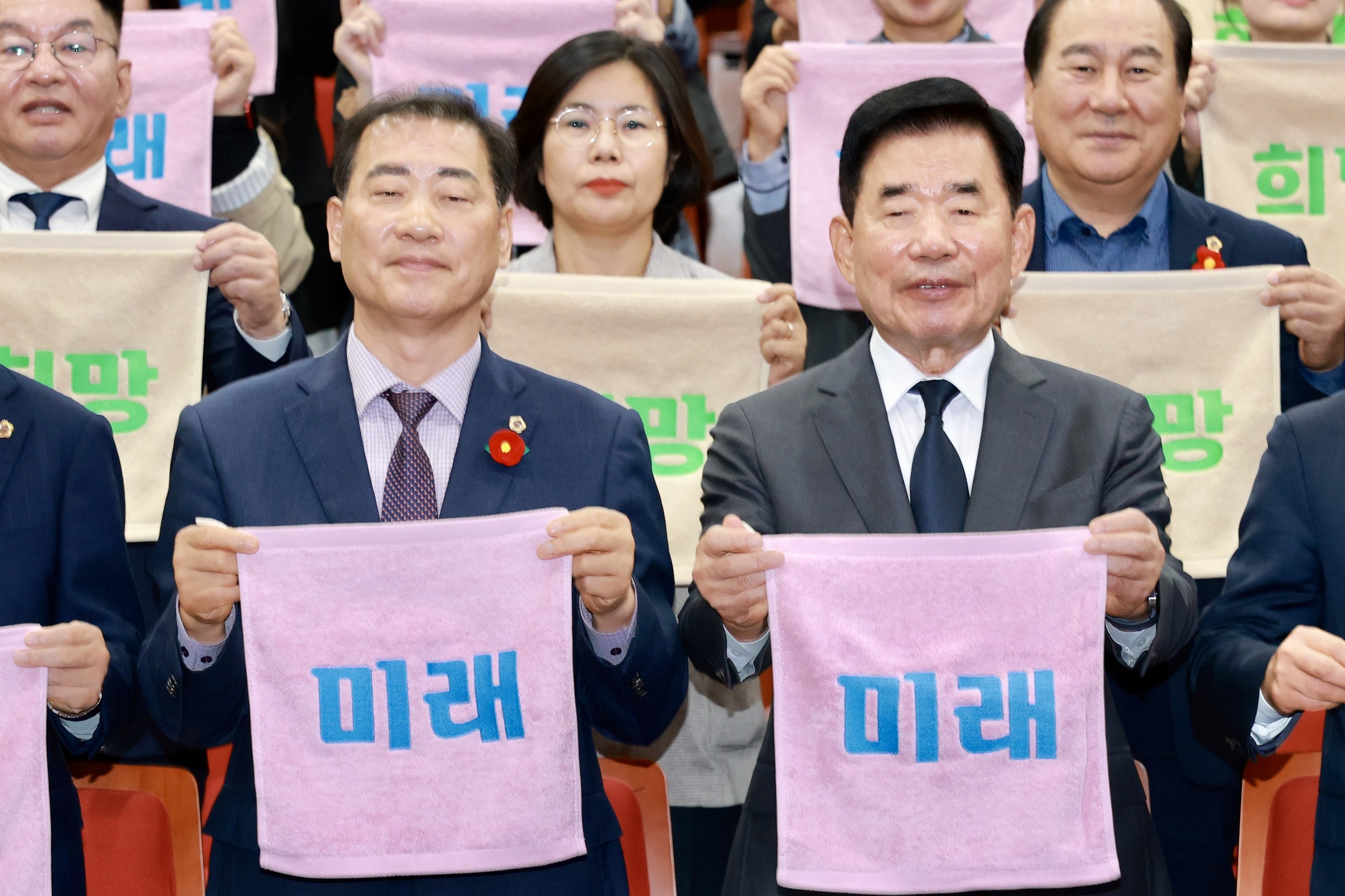 지역소멸 및 인구감소 대응 정책포럼 첨부이미지 : 25년10월24일 지역소멸 및 인구감소 대응 정책포럼 - 034.jpg