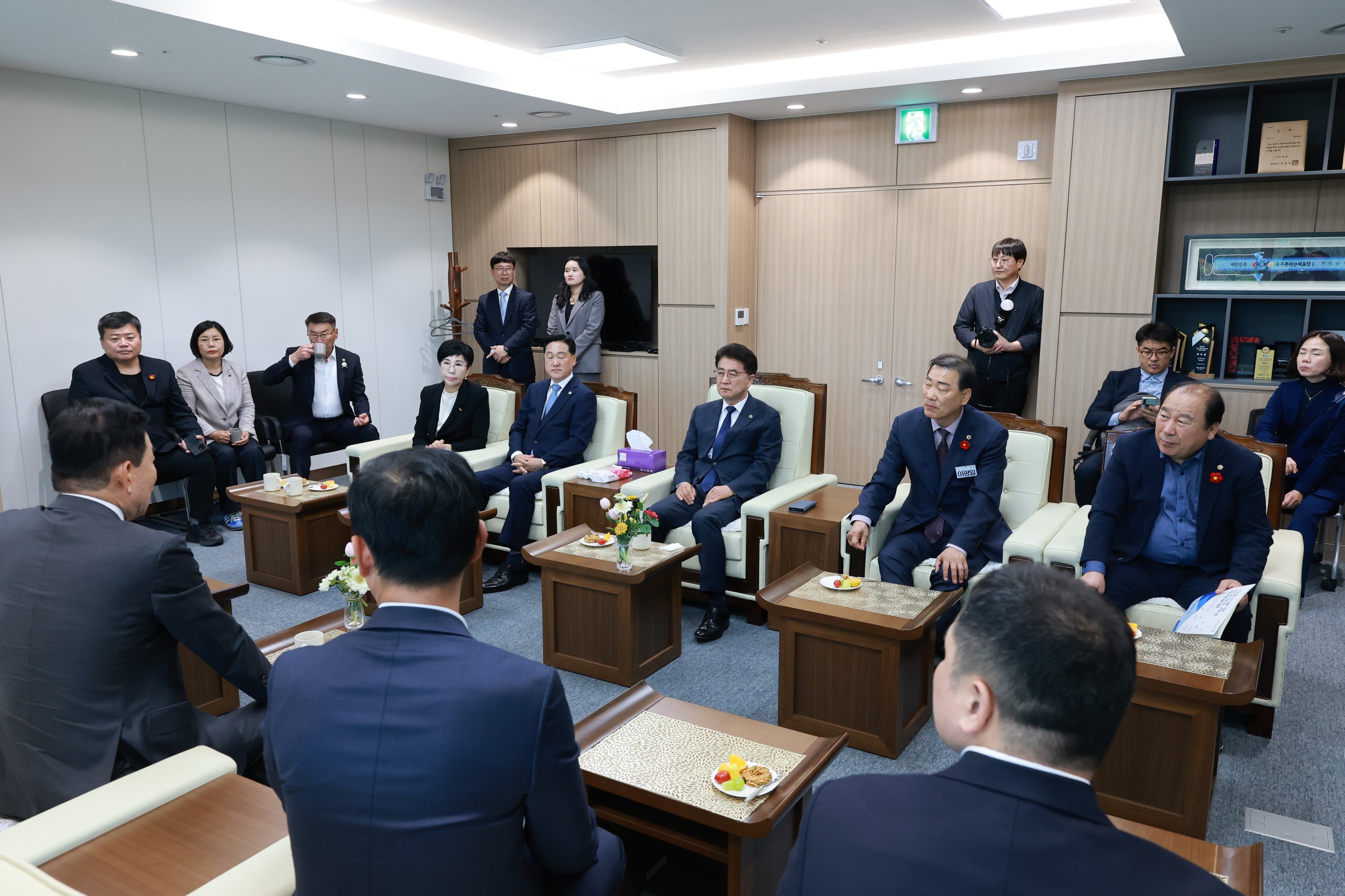 지역소멸 및 인구감소 대응 정책포럼 첨부이미지 : 25년10월24일 지역소멸 및 인구감소 대응 정책포럼 - 002.jpg