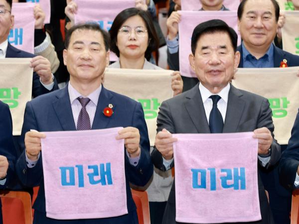 지역소멸 및 인구감소 대응 정책포럼 첨부이미지 : 25년10월24일 지역소멸 및 인구감소 대응 정책포럼 - 034.jpg