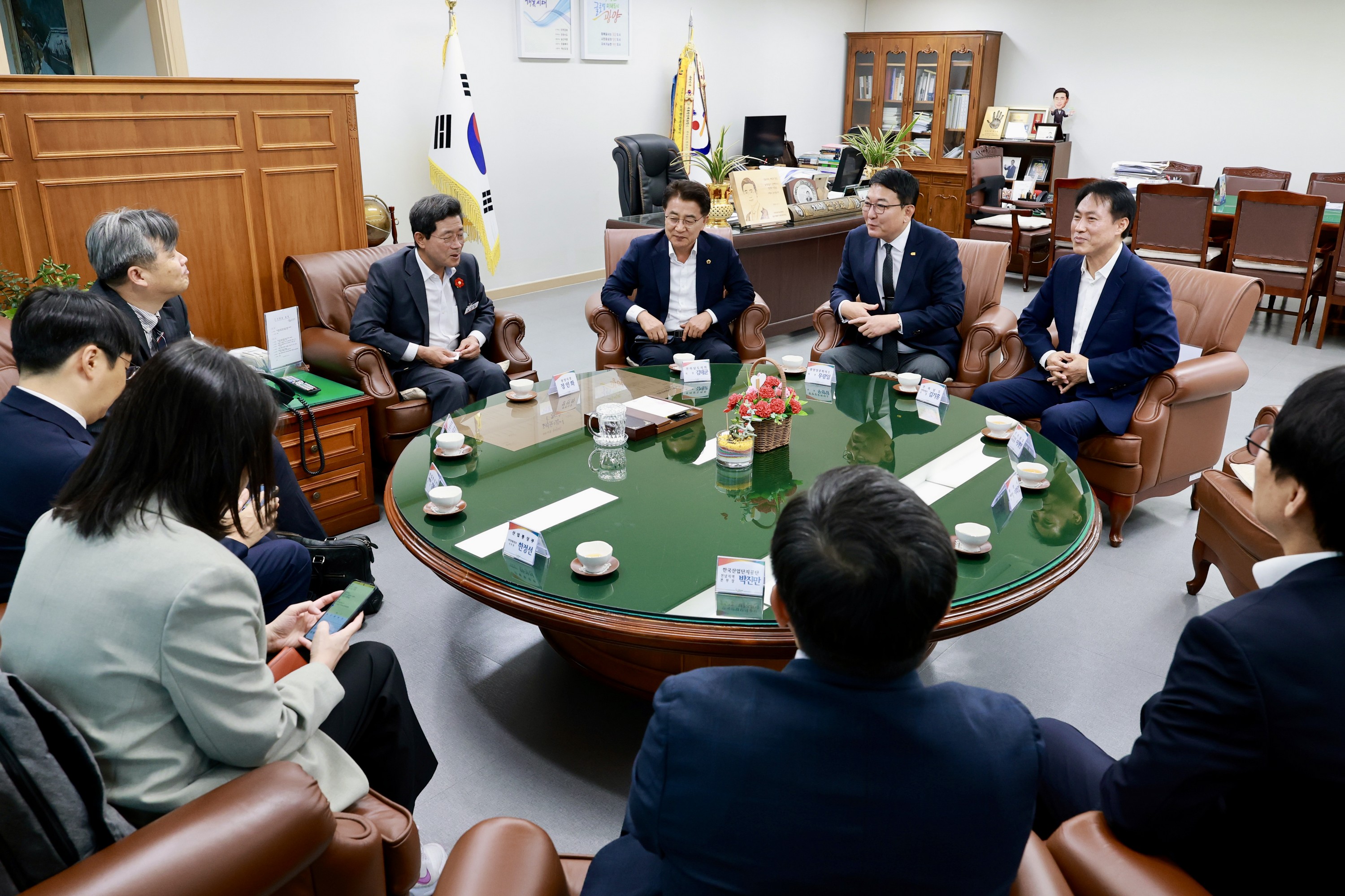 전라남도 광양시 산업위기 선제대응지역지정 현지실사 첨부이미지 : 25년10월21일 전라남도 석유화학철강산업 위기대응 특별위원회 현지활동 - 026.jpg