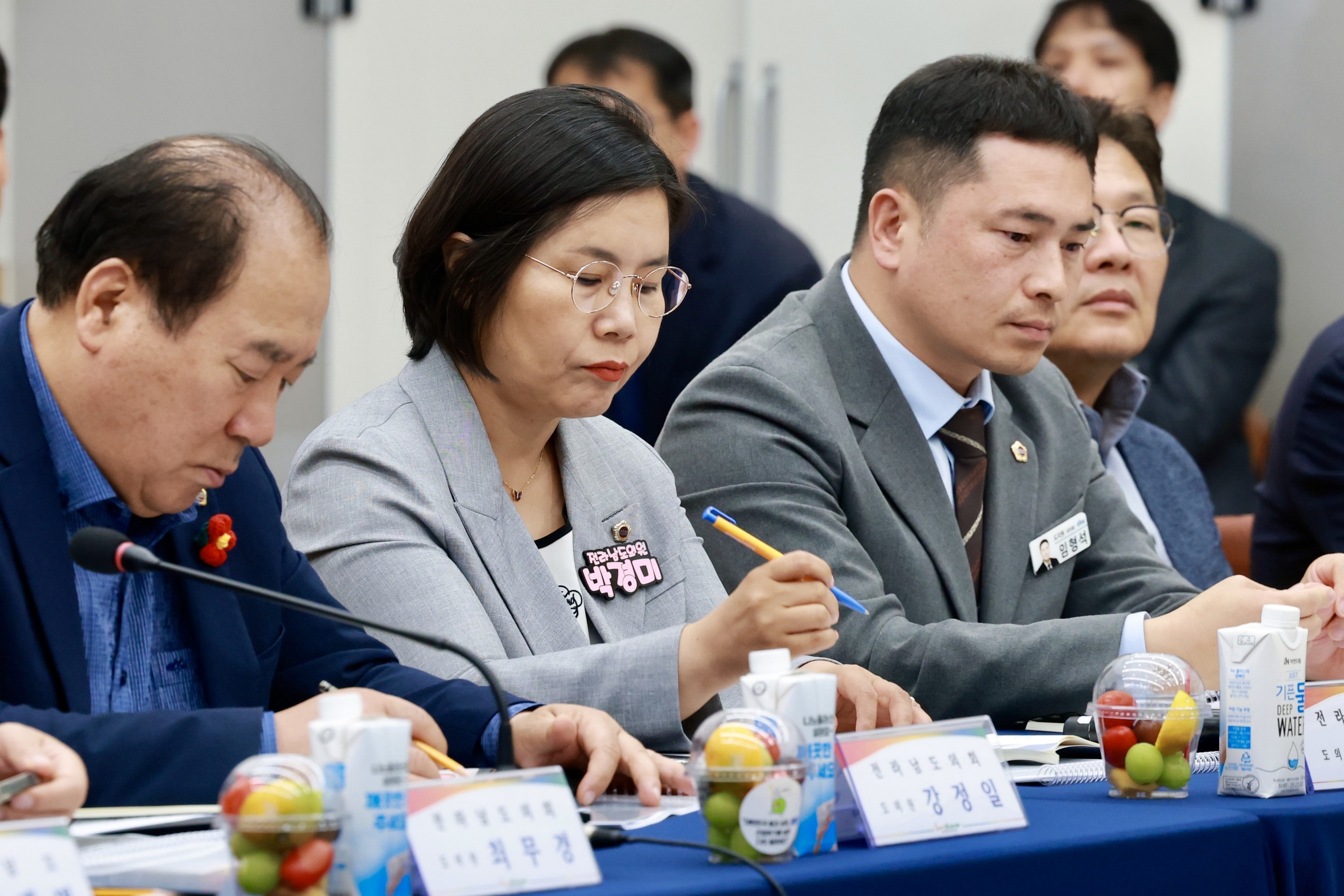 전라남도 석유화학철강산업 위기대응 특별위원회 현지활동 첨부이미지 : 25년10월21일 전라남도 석유화학철강산업 위기대응 특별위원회 현지활동 - 056.jpg