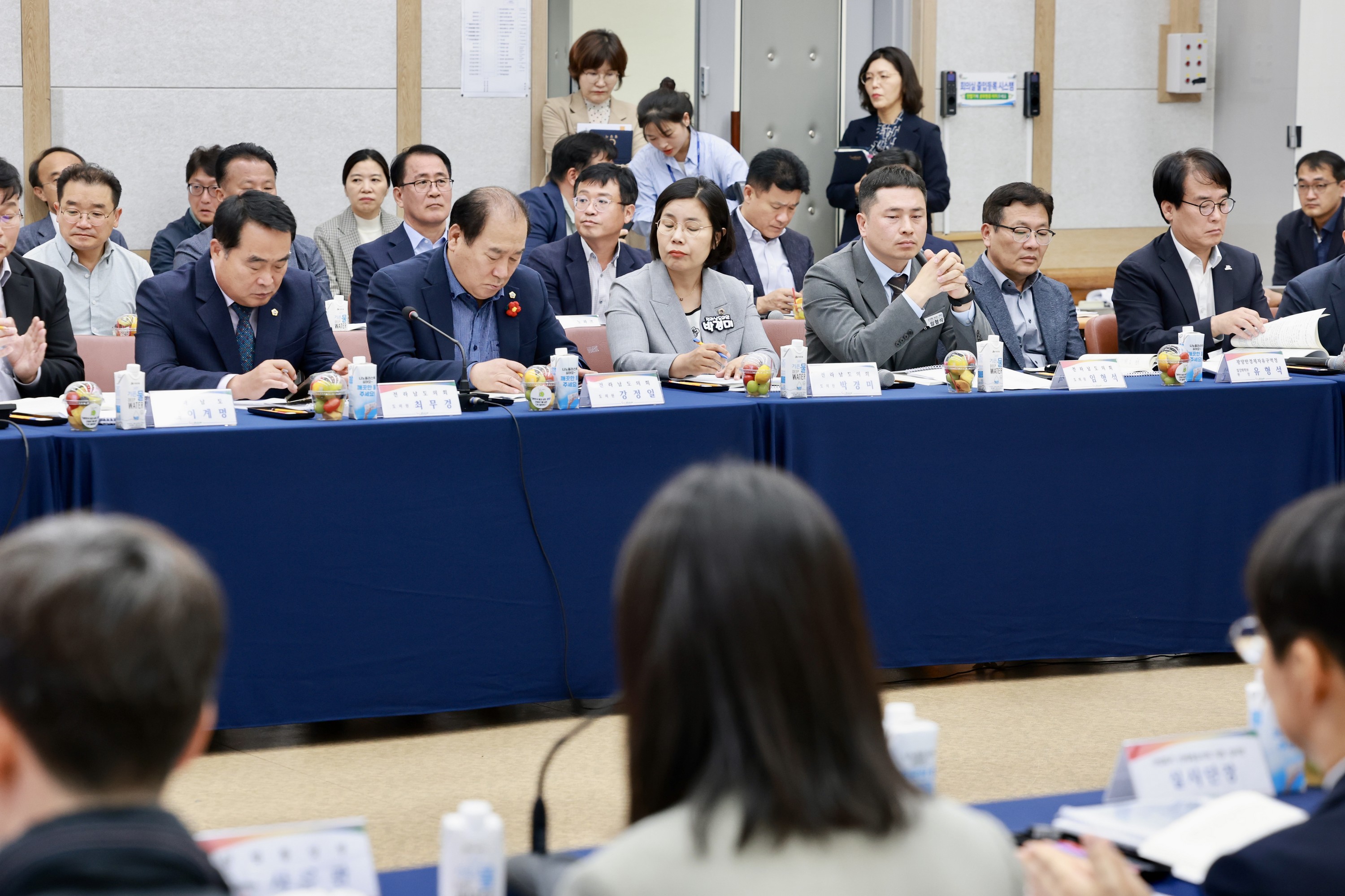 전라남도 석유화학철강산업 위기대응 특별위원회 현지활동 첨부이미지 : 25년10월21일 전라남도 석유화학철강산업 위기대응 특별위원회 현지활동 - 053.jpg
