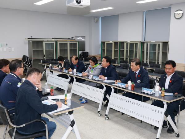 전라남도 석유화학철강산업 위기대응 특별위원회 현지활동 첨부이미지 : 25년10월21일 전라남도 석유화학철강산업 위기대응 특별위원회 현지활동 - 012.jpg