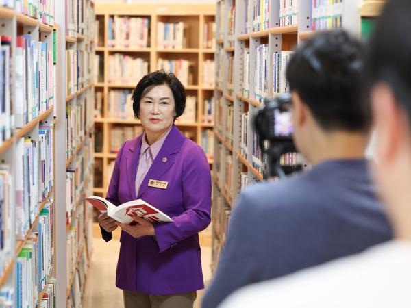 의원의서재 및 줌인조례 인터뷰 현장