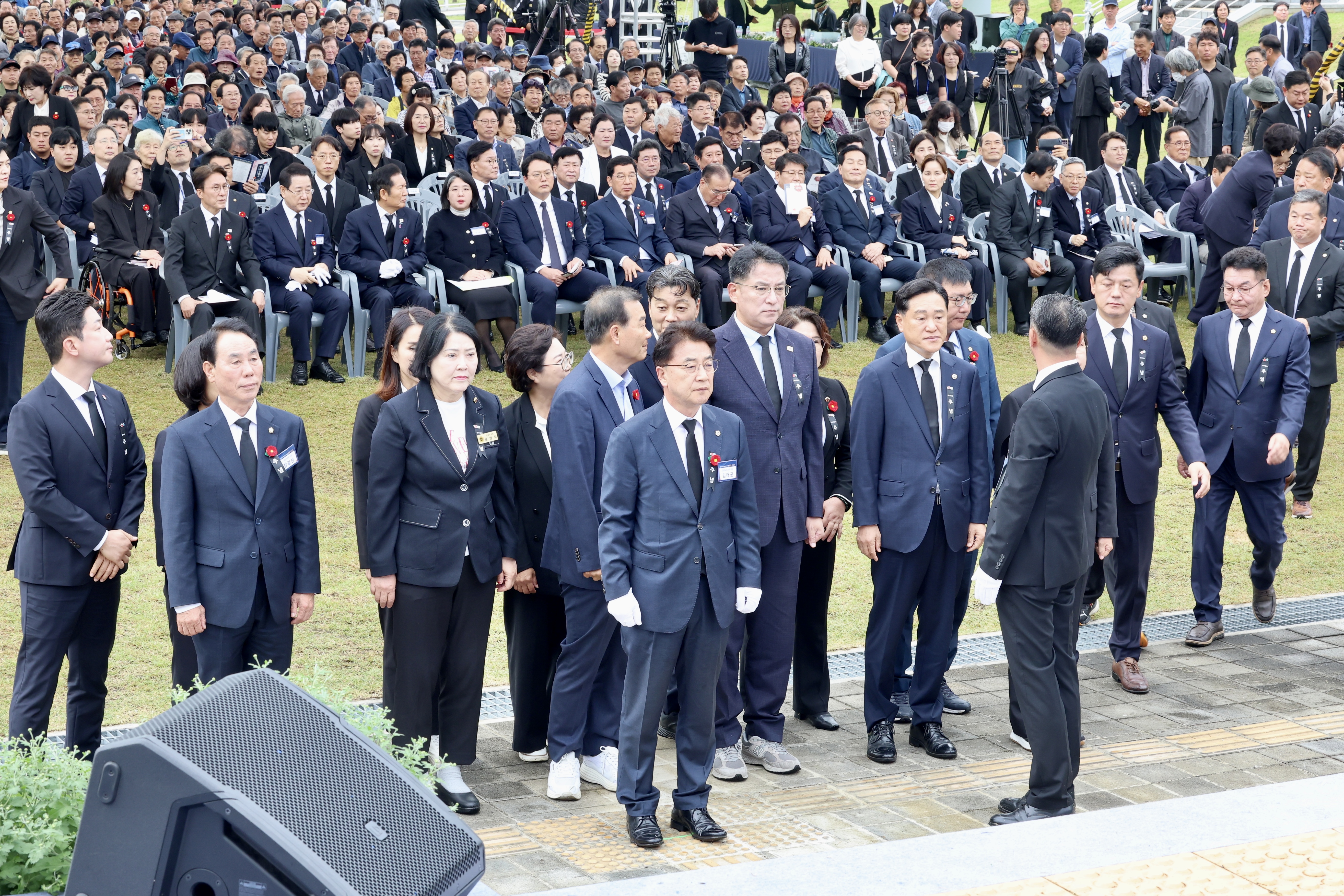 제77주기 여수순천 10·19사건 합동 추념식 첨부이미지 : 25년10월19일 제77주기 여수순천 10·19사건 합동 추념식 (6).jpg
