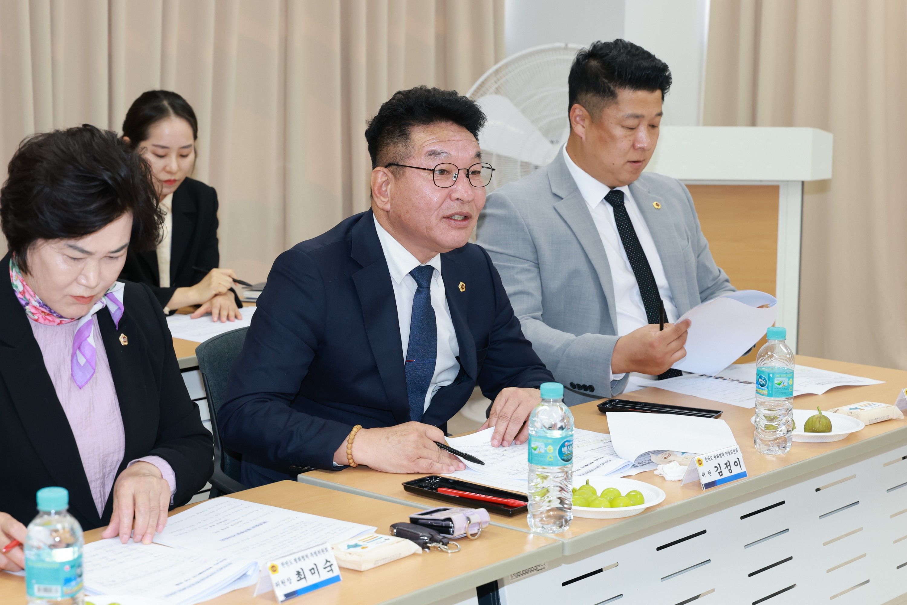 한반도 평화 협력 특별위원회 간담회 첨부이미지 : 25년10월20일 한반도 평화 협력 특별위원회 간담회 - 014.jpg