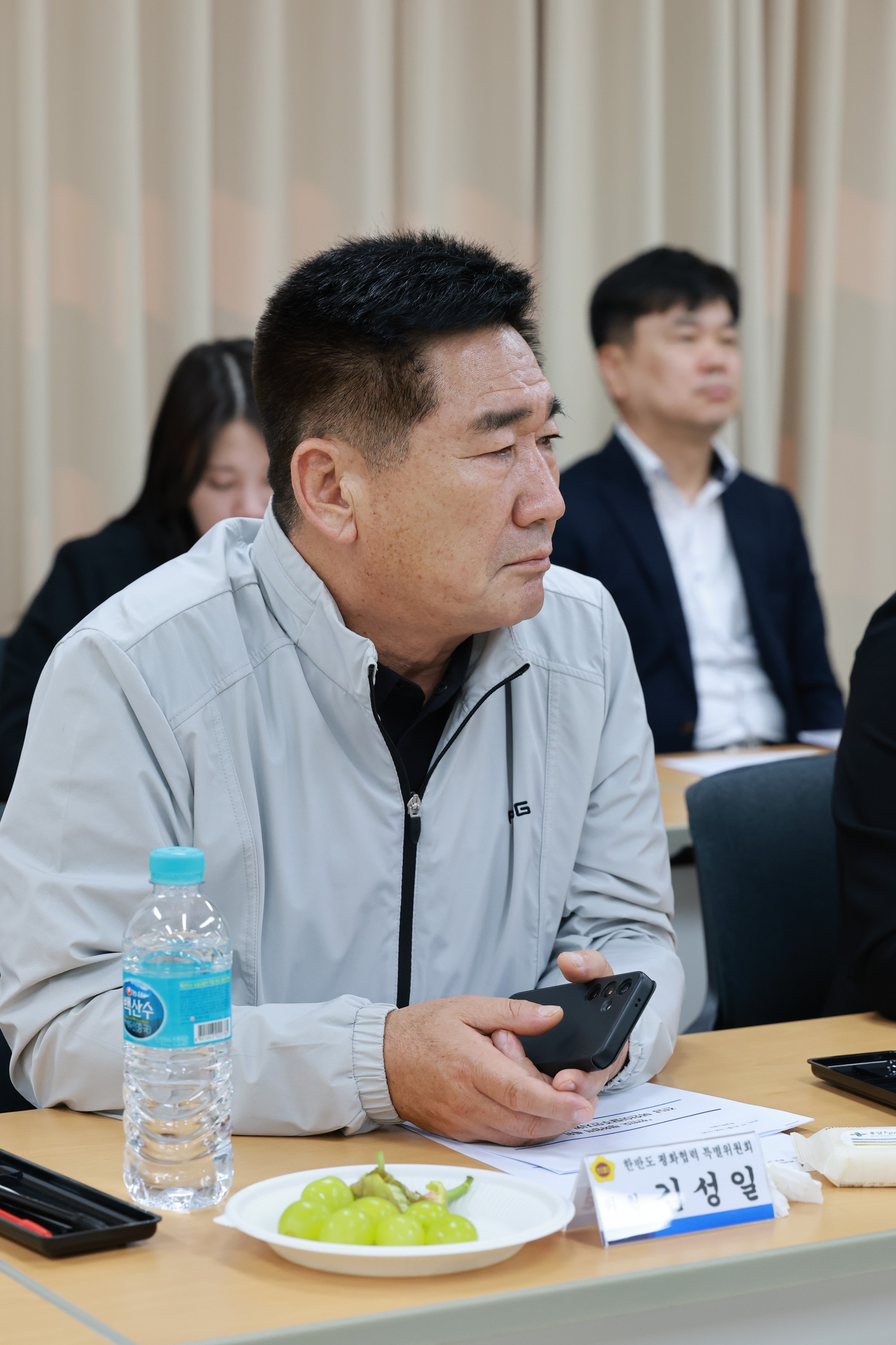 한반도 평화 협력 특별위원회 간담회 첨부이미지 : 25년10월20일 한반도 평화 협력 특별위원회 간담회 - 032.jpg