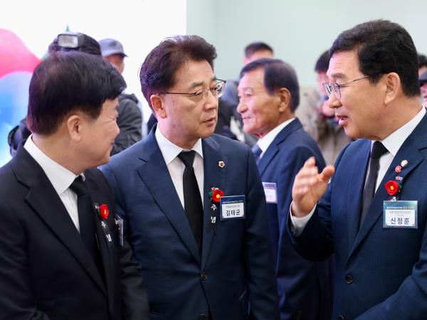 제77주기 여수순천 10·19사건 합동 추념식 첨부이미지 : 25년10월19일 제77주기 여수순천 10·19사건 합동 추념식 (14).jpg
