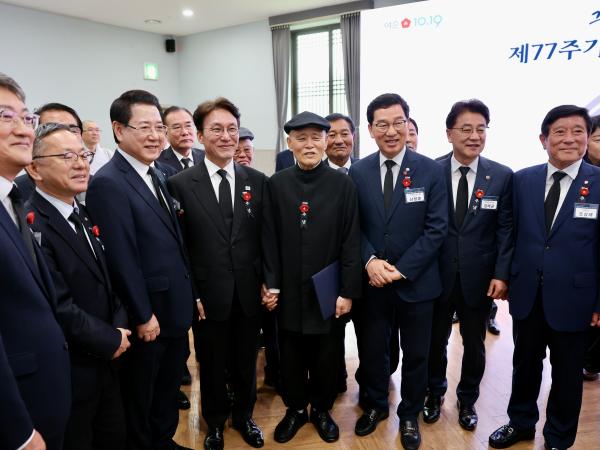 제77주기 여수순천 10·19사건 합동 추념식 첨부이미지 : 25년10월19일 제77주기 여수순천 10·19사건 합동 추념식 (1).jpg