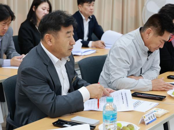 한반도 평화 협력 특별위원회 간담회 첨부이미지 : 25년10월20일 한반도 평화 협력 특별위원회 간담회 - 021.jpg