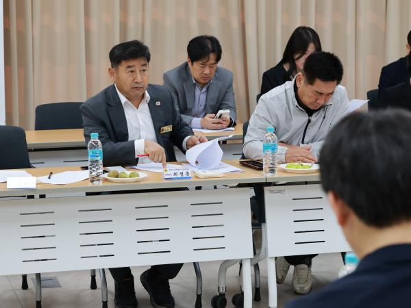 한반도 평화 협력 특별위원회 간담회 첨부이미지 : 25년10월20일 한반도 평화 협력 특별위원회 간담회 - 020.jpg