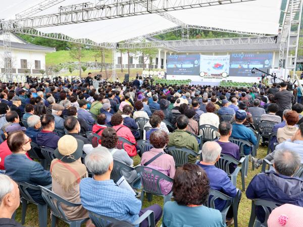 제77주기 여수순천 10·19사건 합동 추념식 첨부이미지 : 25년10월19일 제77주기 여수순천 10·19사건 합동 추념식 (11).jpg