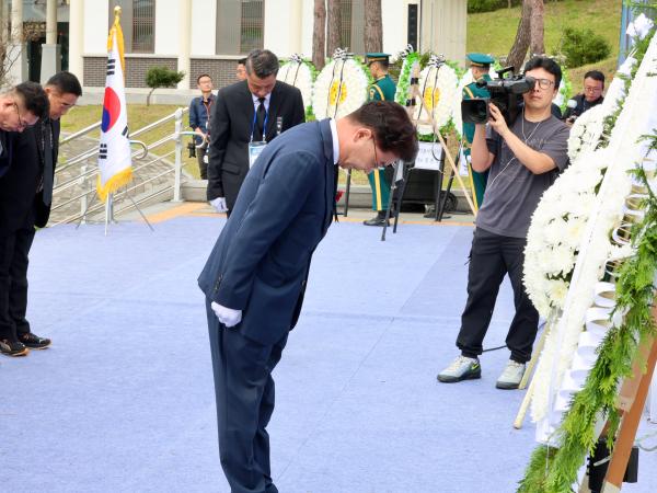 제77주기 여수순천 10·19사건 합동 추념식 첨부이미지 : 25년10월19일 제77주기 여수순천 10·19사건 합동 추념식 (8).jpg