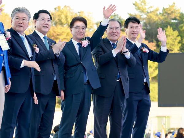 제37회 전라남도생활체육대축전 개회식 첨부이미지 : 25년10월25일 제37회 전라남도생활체육대축전 - 060.jpg