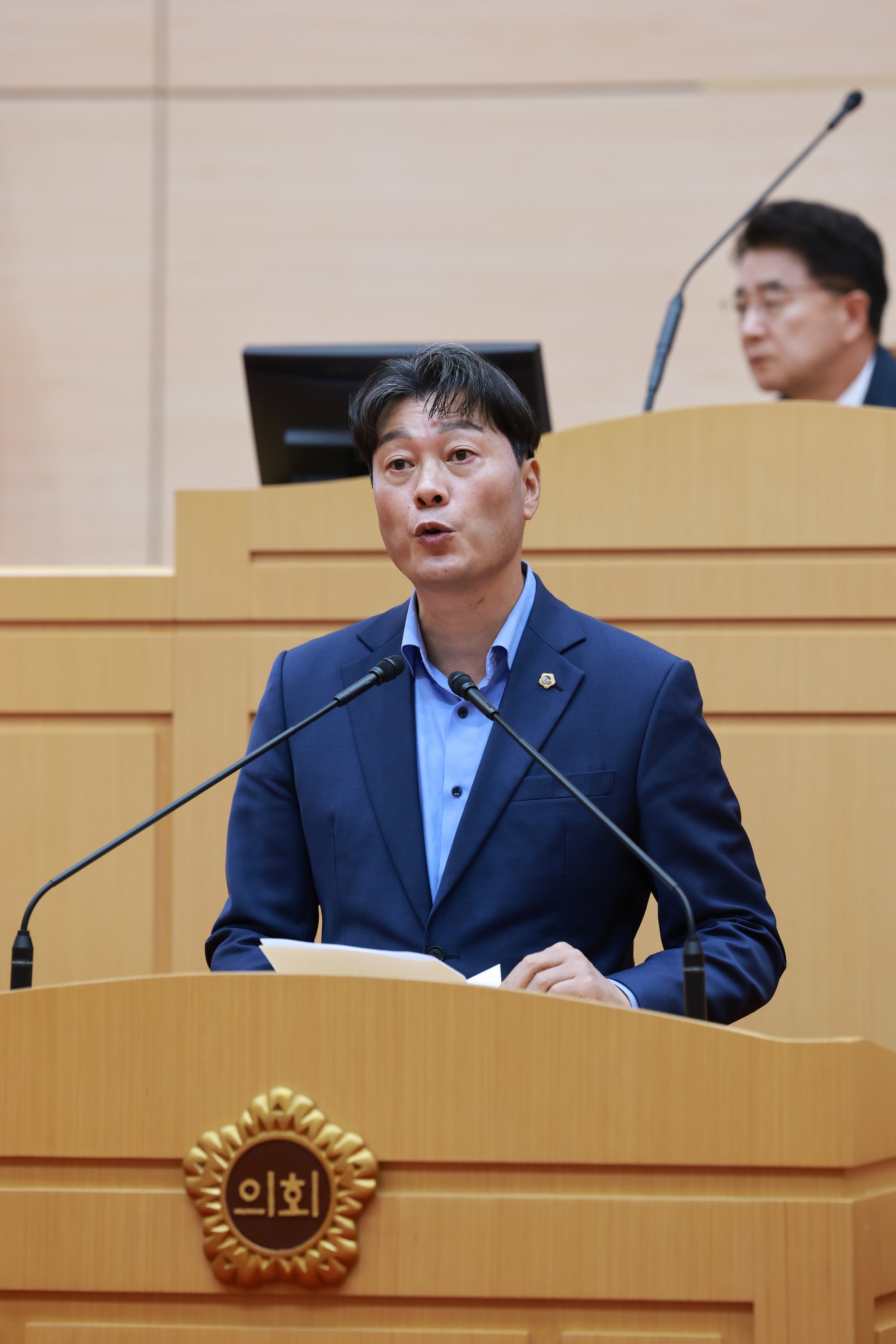 25년10월23일 제394회 임시회 제2차 본회의 - 1212