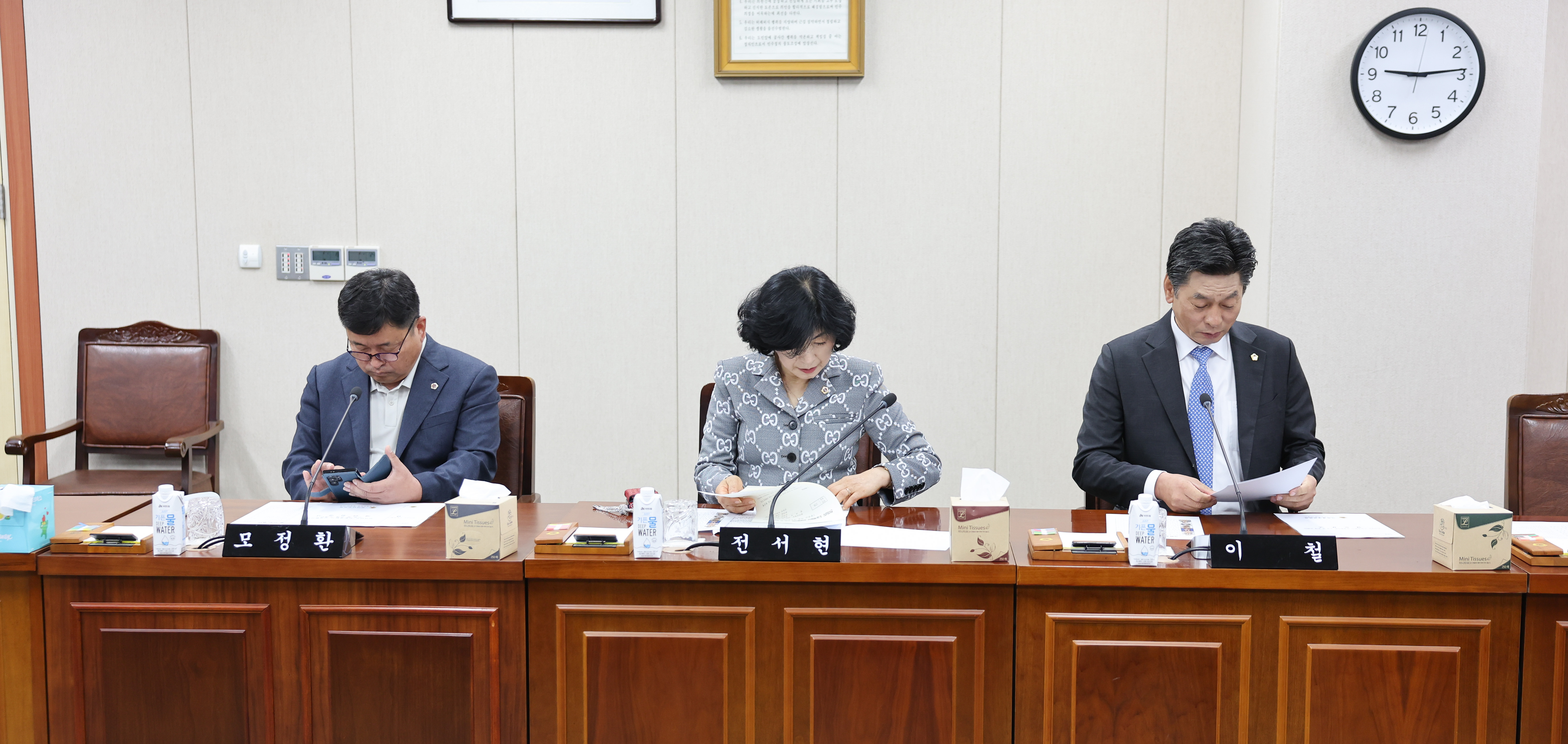 제394회 기획행정위원회 회의 첨부이미지 : 25년10월23일 제394회 기획행정위원회 회의 (5).jpg