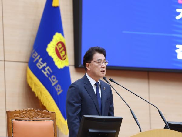제394회 임시회 제2차 본회의 첨부이미지 : 25년10월23일 제394회 임시회 제2차 본회의 - 013.jpg