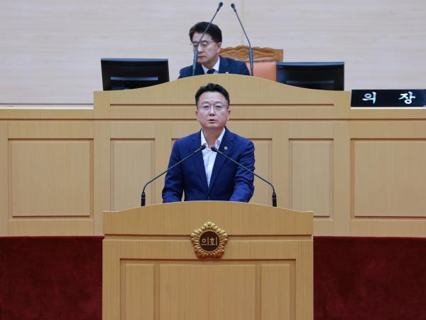 제394회 임시회 제2차 본회의 첨부이미지 : 25년10월23일 제394회 임시회 제2차 본회의 - 096.jpg