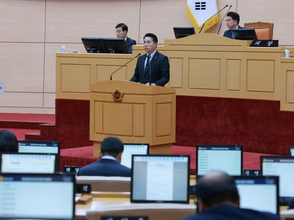 제394회 임시회 제2차 본회의 첨부이미지 : 25년10월23일 제394회 임시회 제2차 본회의 - 086.jpg