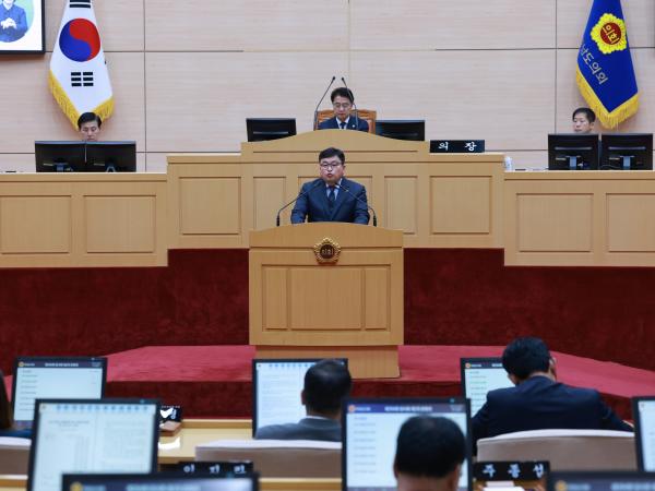 제394회 임시회 제2차 본회의 첨부이미지 : 25년10월23일 제394회 임시회 제2차 본회의 - 091.jpg