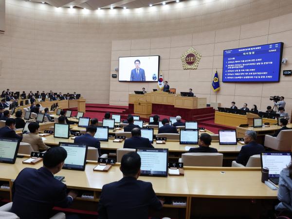 제394회 임시회 제2차 본회의 첨부이미지 : 25년10월23일 제394회 임시회 제2차 본회의 - 004.jpg