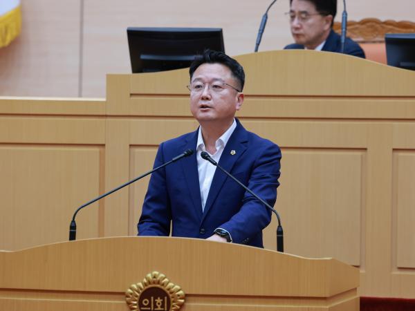 제394회 임시회 제2차 본회의 첨부이미지 : 25년10월23일 제394회 임시회 제2차 본회의 - 099.jpg