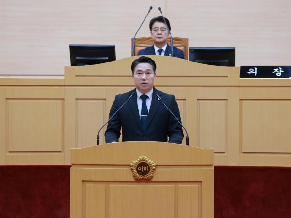 제394회 임시회 제2차 본회의 첨부이미지 : 25년10월23일 제394회 임시회 제2차 본회의 - 083.jpg