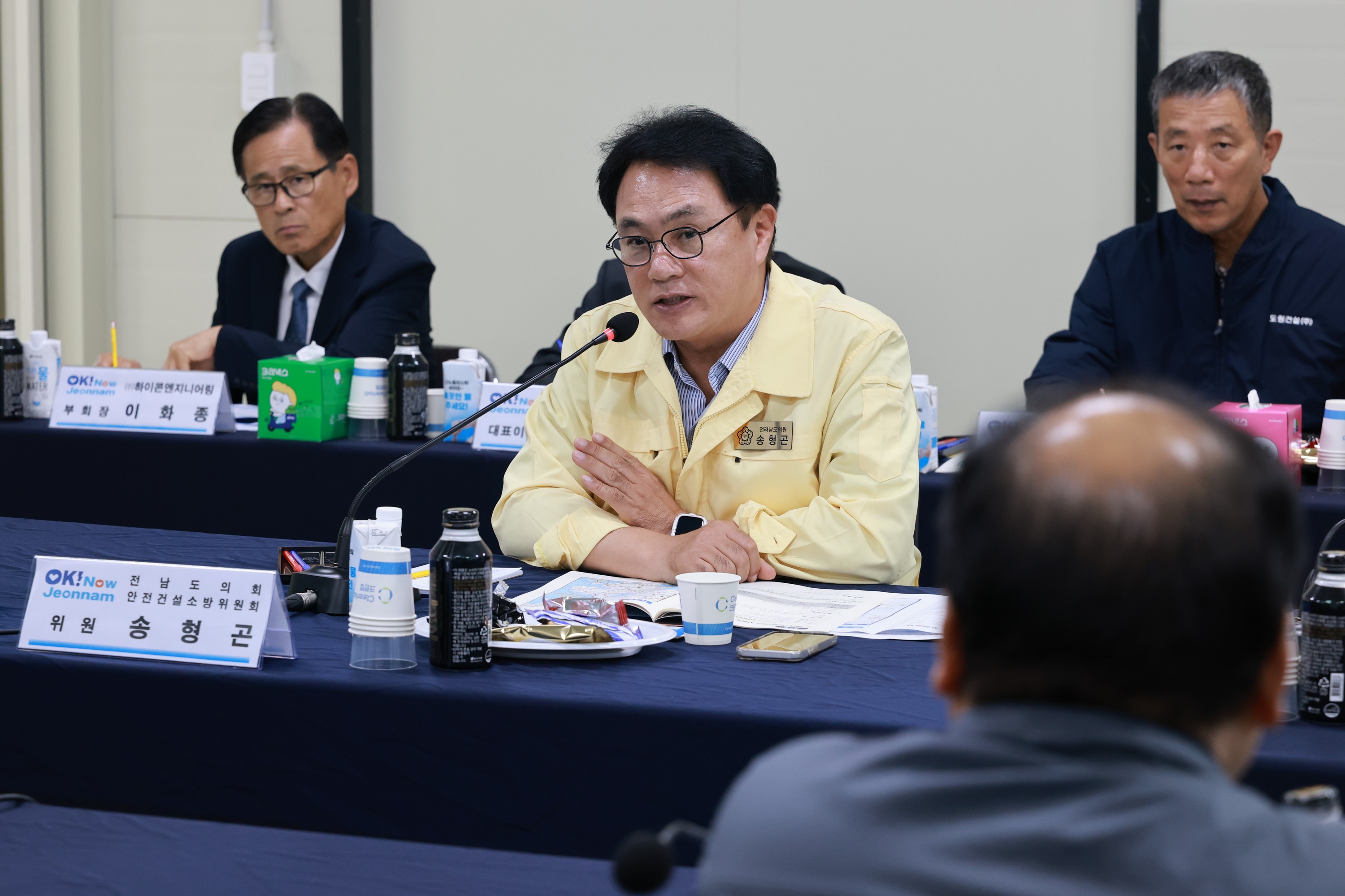 제394회 임시회 안전건설소방위원회 과역~남영간 지방도 공사현장 현지활동 첨부이미지 : 25년10월16일 제394회 임시회 과역~남영간 지방도 공사현장 현지활동 - 025.jpg