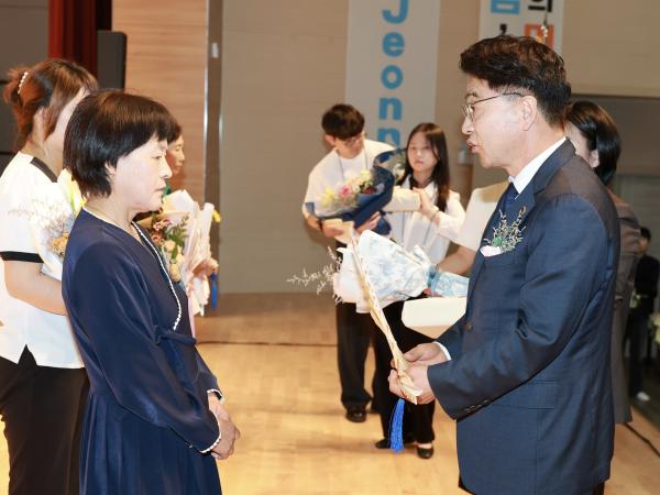 제17회 전남문화원의 날 기념식 첨부이미지 : 25년10월16일 제17회 전남문화원의 날 기념식 - 007.jpg