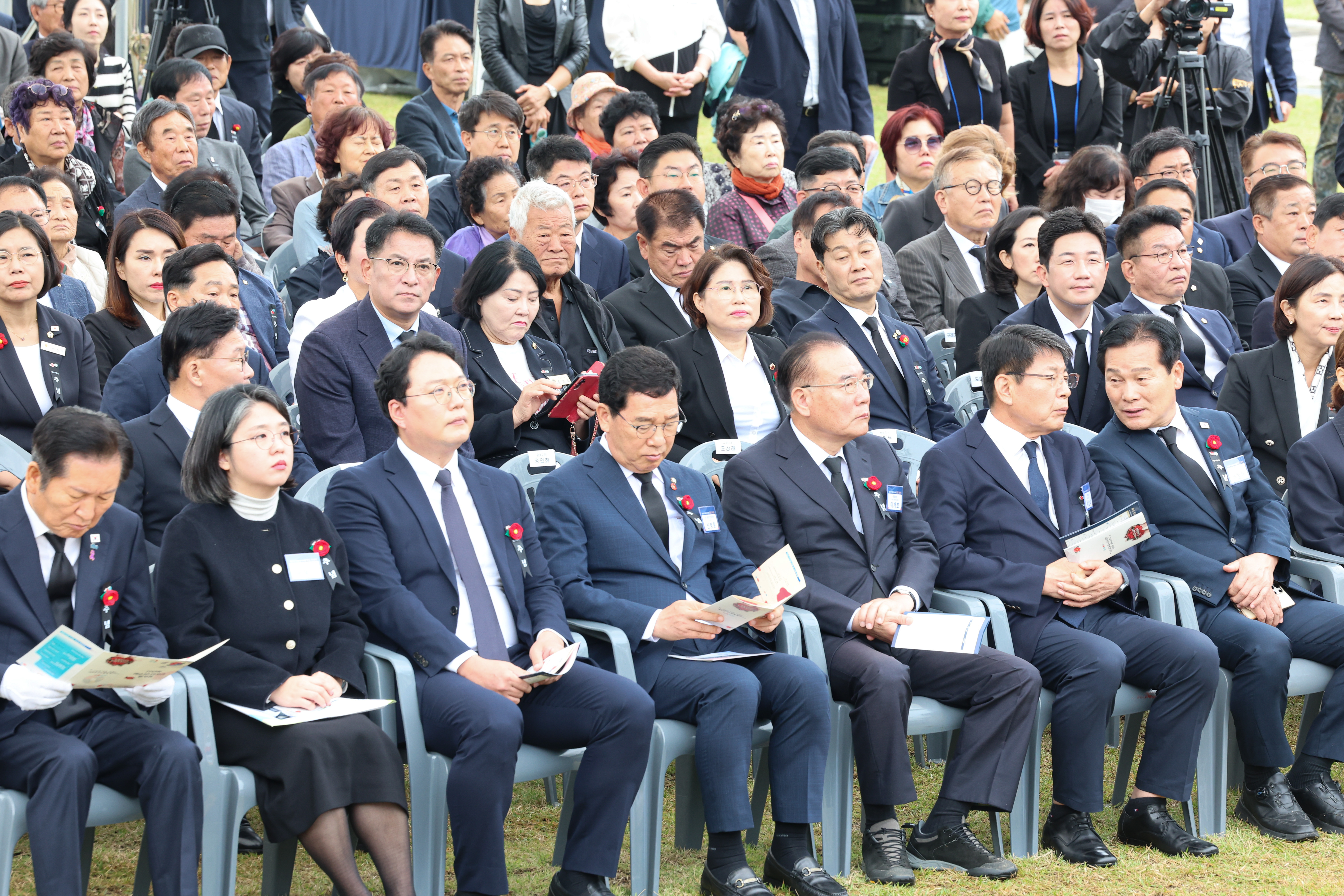 제77주기 여수순천 10·19사건 합동 추념식 첨부이미지 : 25년10월19일 제77주기 여수순천 10·19사건 합동 추념식 (36).jpg