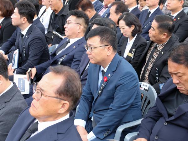 제77주기 여수순천 10·19사건 합동 추념식 첨부이미지 : 25년10월19일 제77주기 여수순천 10·19사건 합동 추념식 (52).jpg