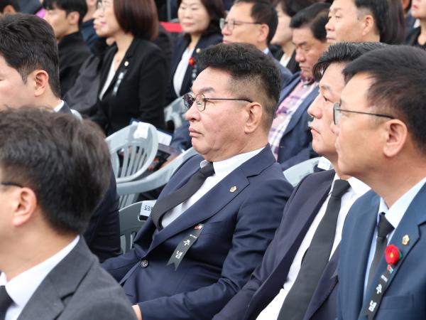 제77주기 여수순천 10·19사건 합동 추념식 첨부이미지 : 25년10월19일 제77주기 여수순천 10·19사건 합동 추념식 (32).jpg