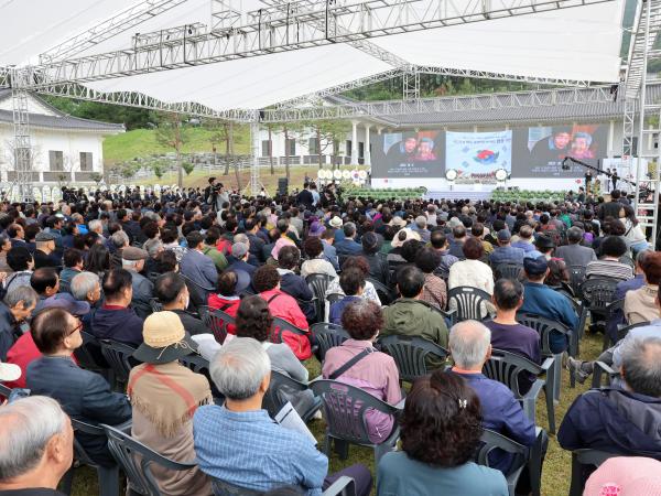 제77주기 여수순천 10·19사건 합동 추념식 첨부이미지 : 25년10월19일 제77주기 여수순천 10·19사건 합동 추념식 (51).jpg