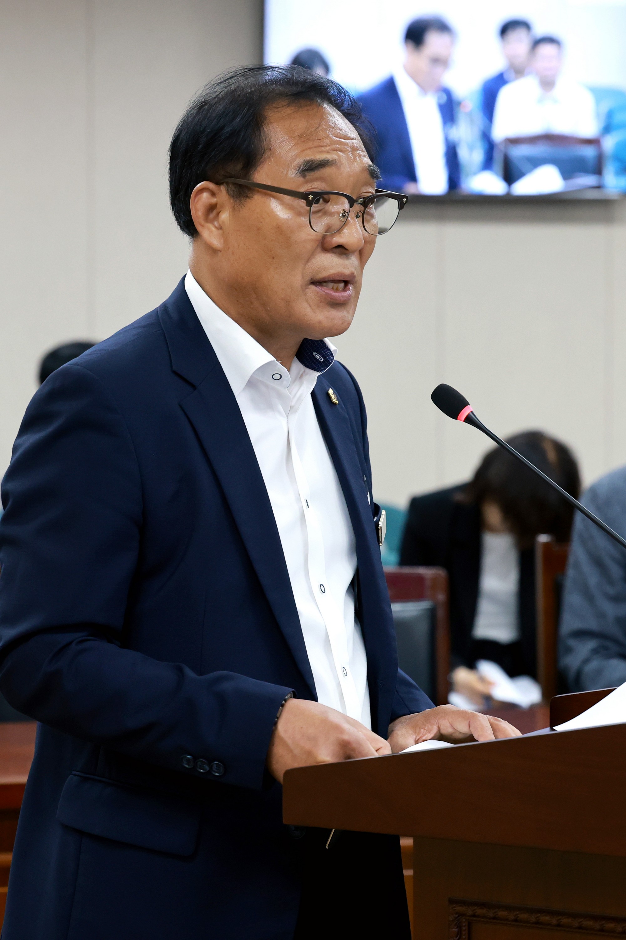 제394회 임시회 농수산위원회 회의 첨부이미지 : 25년10월15일 제394회 임시회 농수산위원회 회의 - 019.jpg